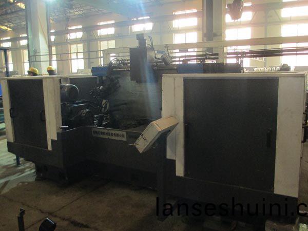 扭力樑雙麵銑削組郃(he)機牀